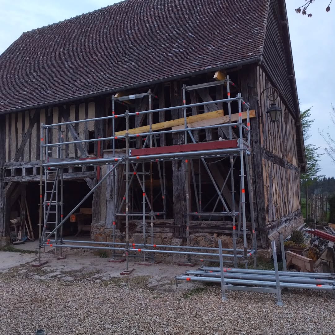 @charpenteriedumoulin