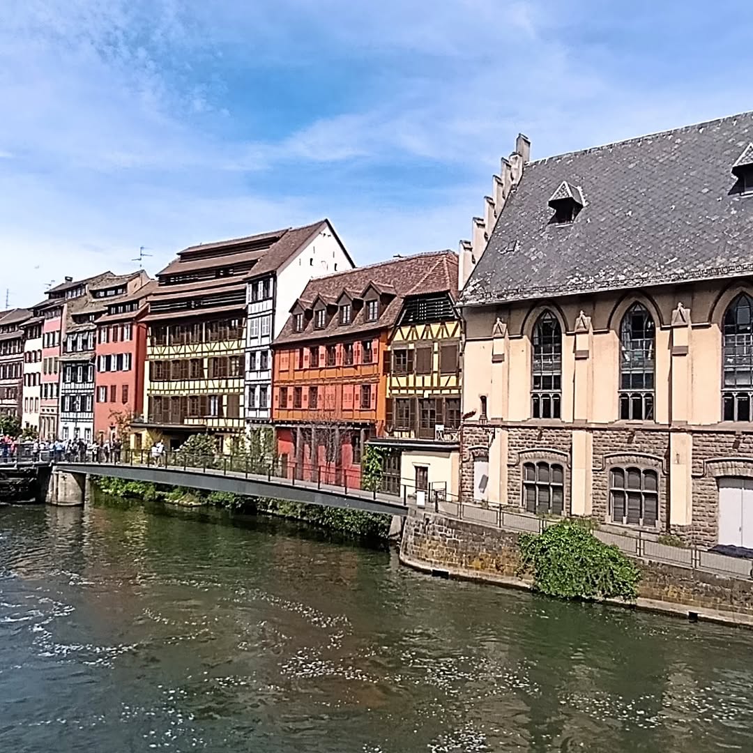 @vadrouillesadroiteagauche