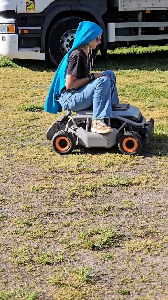 @the_vadrouilleurs_forreveur