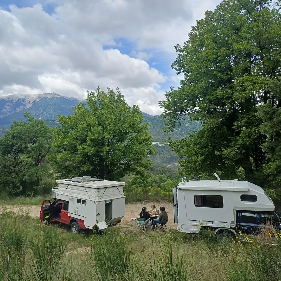 @la.bete.et.modestine