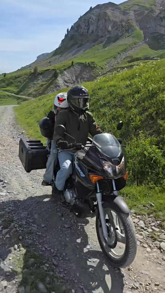 @the_vadrouilleurs_forreveur