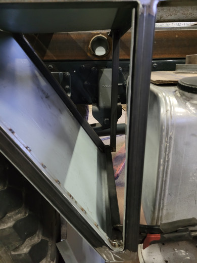 Mise en place du système pour fixer le joint de la porte