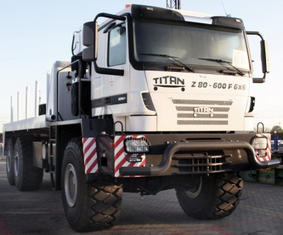 lkw_titan_z80_600_f6x6_01.jpg