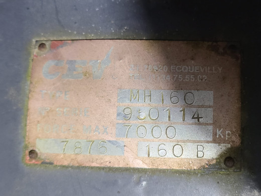 Treuil MH160 C.jpeg