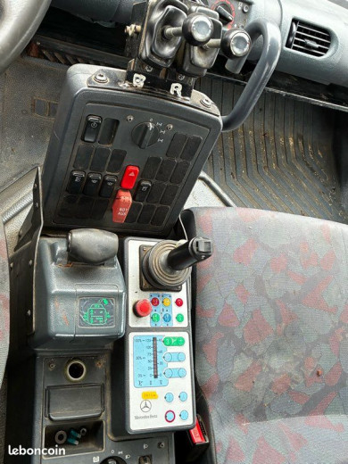 u520.jpg
