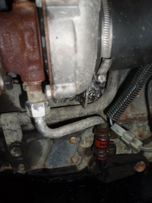 P1010014-redim1200.JPG (133.29 Kio) Vu 12130 fois C'est le petit bout de durit rouge