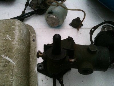 IMG_0210.JPG (101.59 Kio) Vu 13044 fois c'est sue pièce qui se trouvait sur la rampe d' admission