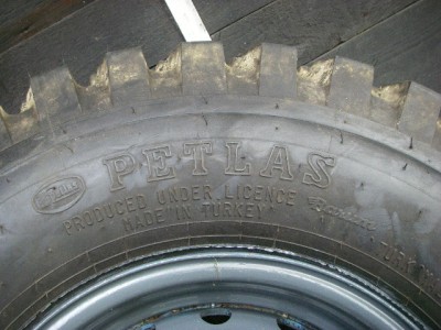 Pneu &quot;Petlas&quot; monté sur mon 4X4