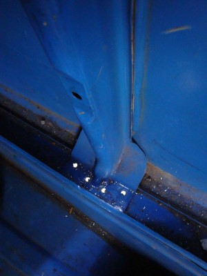 DSC00845.JPG (100.45 Kio) Vu 2074 fois l'eau s'écoule par les petits trous