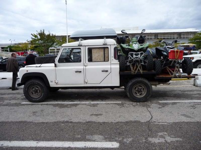 Le LAND130 avec les quads au départ