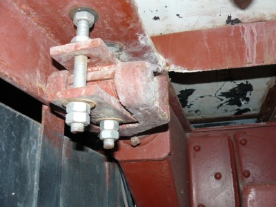 fixation de la caisse