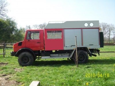 mog camper syl.jpg