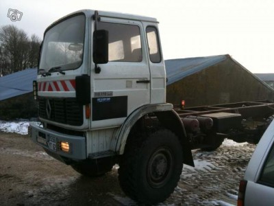 5641223536.jpg (32.06 Kio) Vu 9758 fois Tortuga, sans son plateau, enlevé par nos soins....