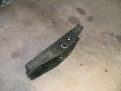 Camion_leroy_4_juin_002.jpg (77.97 Kio) Vu 9758 fois Partie haute du palonnier: le faux châssis viendra se greffer sur cette partie.