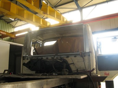 CAMION_LEROY_21_Juin2010_005.jpg (62.27 Kio) Vu 9727 fois Vue arrière. La découpe est asymétrique car le pot d'échappement viendra derrière le siége conducteur.