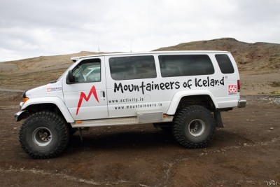 4x4 dans la montagne islandaise