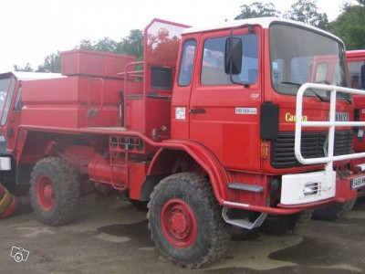 Un Renault 110-150 4x4...