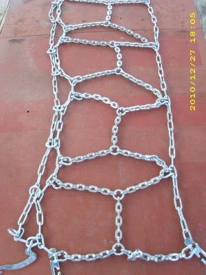 chains 001.JPG