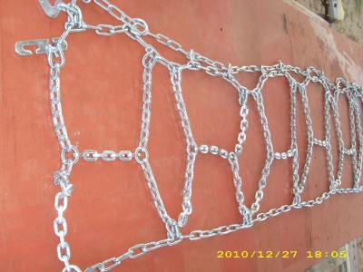 chains 002.JPG
