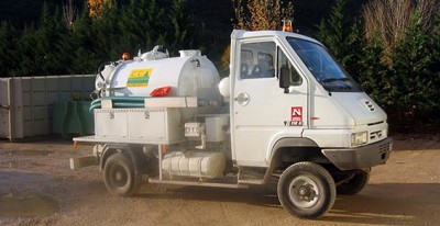 25006997-05308701_PVI_0001_A822890_SP.jpg (38.74 Kio) Vu 15535 fois certainement une grosse pompe et une cuve à l'arrière