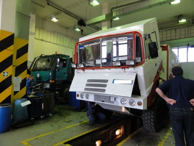 dernière modif, changement des feux de gabari, ils les trouvaient trop gros, donc changement pour des plus petits, il etait au petit soin le Tatra!