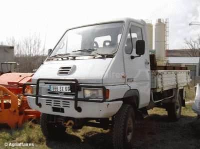 renault-4x4-plateau.gif