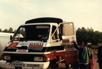 Raid-Renault-Afrique-1986-B90-4x4-002 (Small).jpg