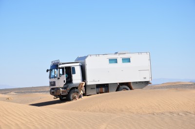 DSC_0603.jpg (1.45 Mio) Vu 6911 fois long empattement = pose et pelletage...