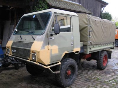 2423197447.jpg