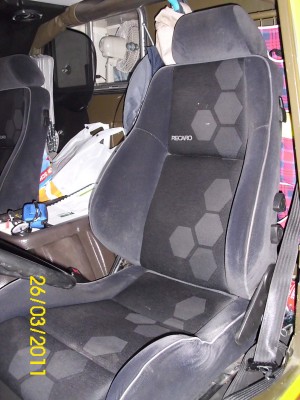 Siège 1.jpg (315.37 Kio) Vu 8394 fois De nouveaux sièges... Quel confort !!!