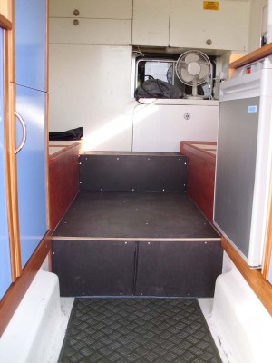 plancher 1.jpg (106.37 Kio) Vu 8394 fois Le plancher définitif sur les réservoirs essences