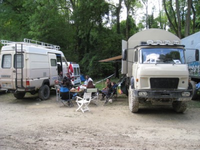 ... nous avions organisé le bivouac dès le samedi soir ....