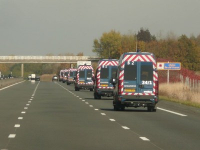 sinon moi c'est plus ceux là d'iveco que je vois en file indienne par chez moi...<br />virée promotionnelle ?