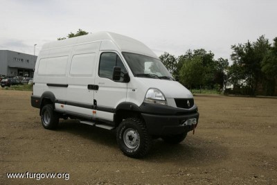 Mascott-4x44.jpg