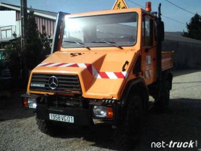 unimog-u-105801161008p12.jpg