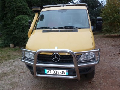 2011 octobre 22 Mercedes 4x4 002.jpg