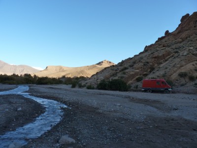 Toujour le bivouac dans l'oued