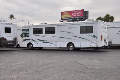 c17.jpg (177.89 Kio) Vu 1669 fois Maintenant on passe aux camping-cars