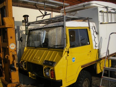 ptr3.jpg (205.97 Kio) Vu 8284 fois Il faut l'élévateur pour la mise en place. C'est pas de l'alu... ( hein Leo !)