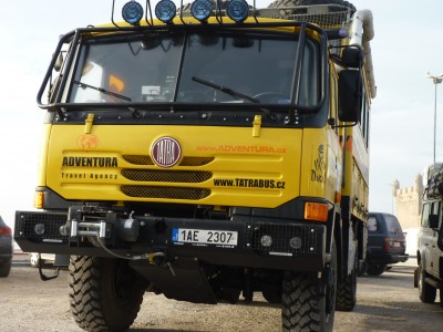 un TATRA bus de 20 places à Essaouira