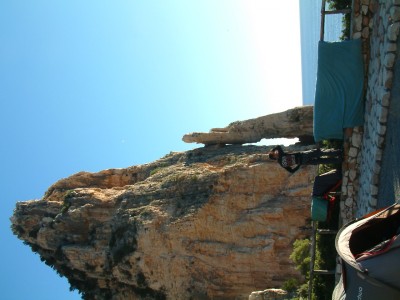 Bivouac au bord de mer... (si quelqu'un arrive à la redresser!)