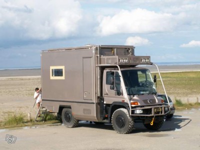 Unimog 2.jpg