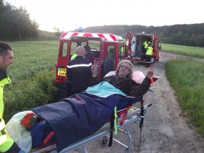 ... ils sont trop cassés de la jambe