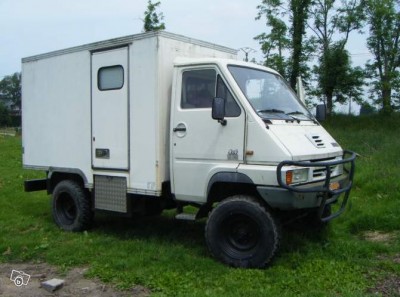 FireShot Screen Capture #019 - 'Tres rare b90 4x4 2_8td Utilitaires Seine-Maritime - leboncoin_fr' - www_leboncoin_fr_utilitaires_326917114_htm_ca=18_s.jpg