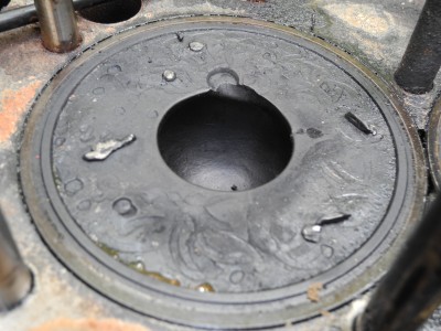 DSCN4240.JPG (3.93 Mio) Vu 21684 fois haaa!!!! sa y est Zaza j'ai retrouver la bougie de préchauffage..!!!!