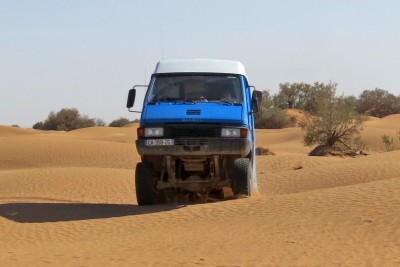 B11O dans le sable zoomé.jpg