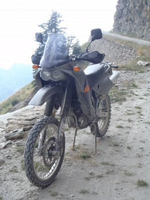 640 ktm adventure  (140 kg / 160 km/ h )