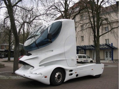 COLANI TRUCK.jpg