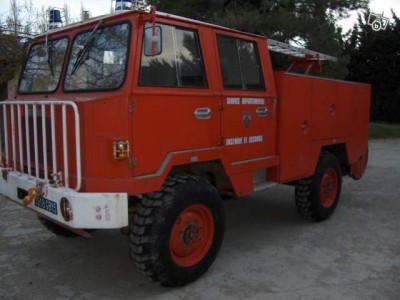 9010934015.jpg