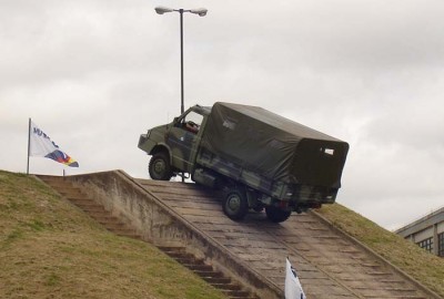 ivecodailymilitar3gy3.jpg
